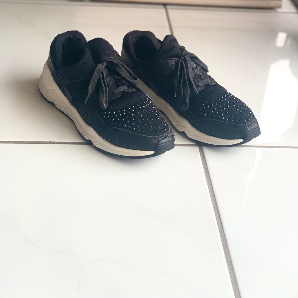 ASN Black Sneakers Inlaid With Rhinestones Size 39